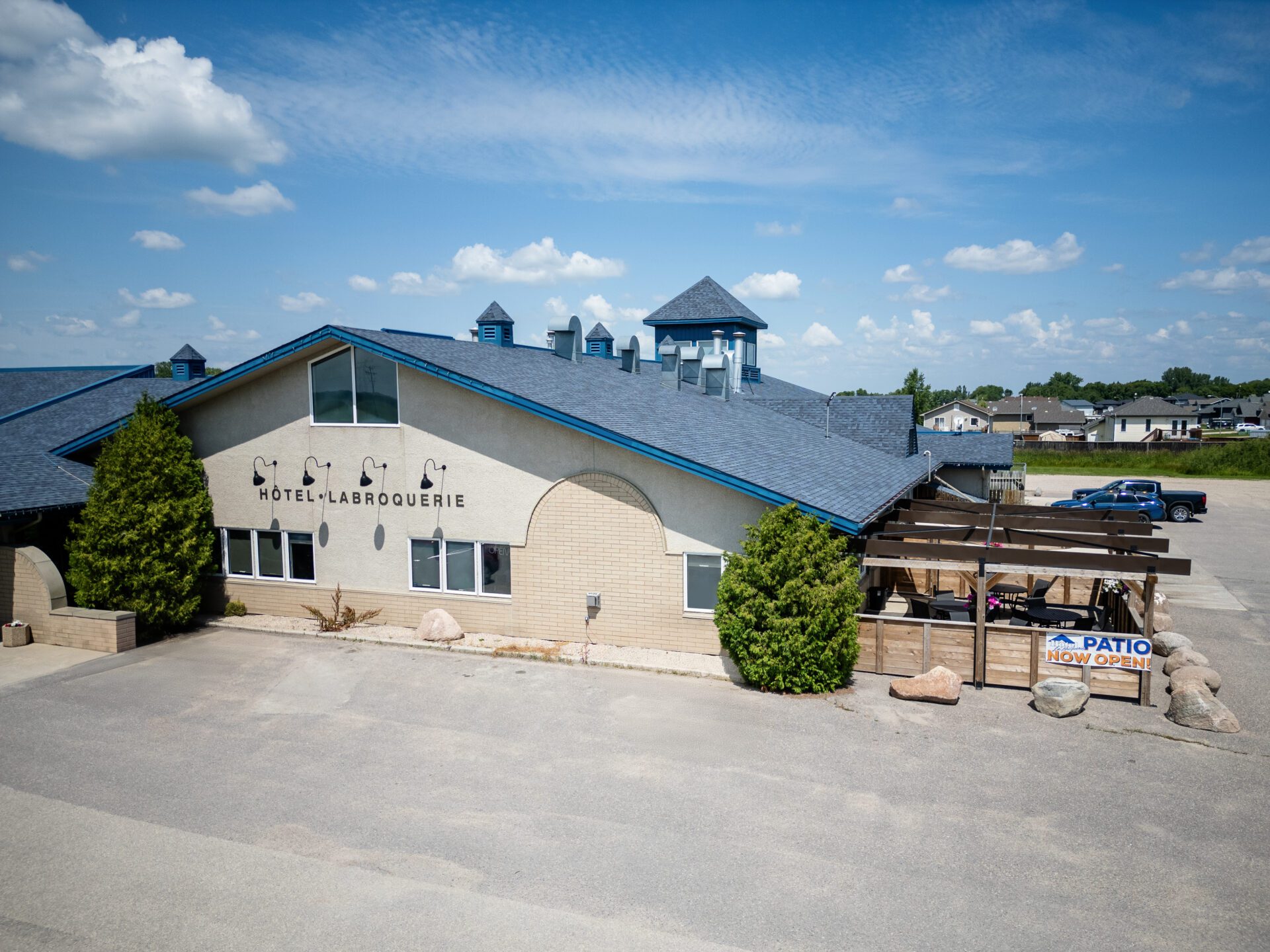 Hotel La Broquerie Hi-res-3 MidNorth Media Hotel La Broquerie